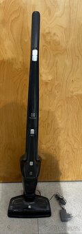 Vysavač Electrolux Ergorapido EER73IGM - 2
