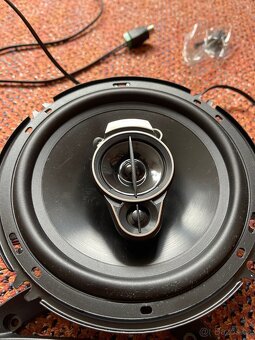Třípásmové reproduktory 400W - 2