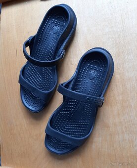 Dívčí crocsy - 2