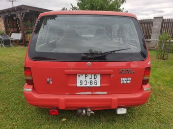 Chrysler Voyager 3,0 V6 - 2