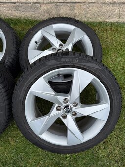 Zimní alu kola Škoda Scala, 5x100 r17 - 2