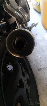CB1000r - 2