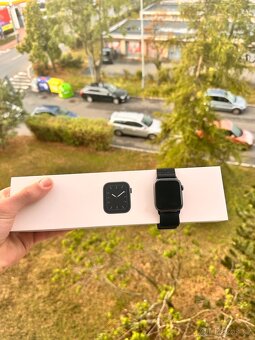 Apple Watch 5 44 - 2