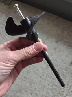 Fasádní talířová hmoždinka Hilti T-Helix HTH 8x155 - 2