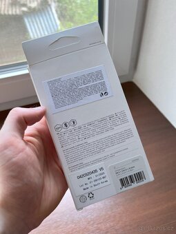 Spigen Liquid Crystal - iPhone SE 2022 / 2020 / 8 / 7 - Nové - 2