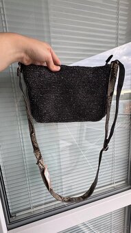 moc kvalitní kabelka - 2