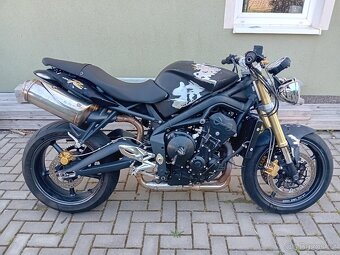TRIUMPH STREET TRIPLE 675 - 2