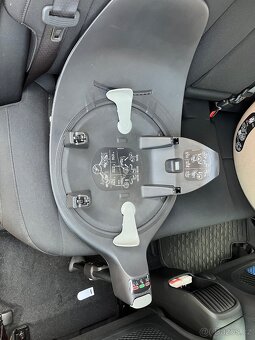 Cybex Cloud T i size vajíčko a základna - 2