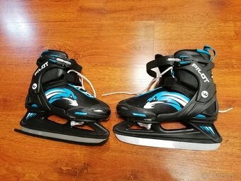 Lední brusle, dětské vel. 35 - 38 - 2