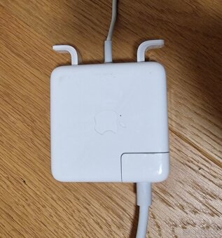 MacBook Pro 13″ (A1502) – 8GB RAM, 256GB SSD, baterie 121 cy - 2