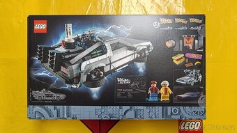 LEGO ICONS 10300 Stroj času z Návratu do budoucnosti - 2