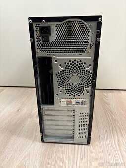 PC skříň - 2