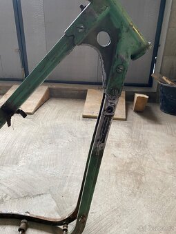 Jawa 100 robot rám - 2