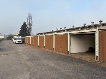 Garáž Dobruška - Pulice u JZD - 2