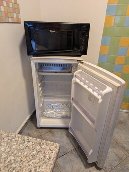 Zánovní retro lednička za hubičku - 2