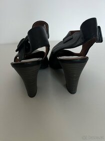 Černé lodičky Tamaris - 2