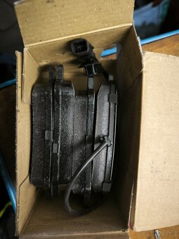 Sada brzdových destiček BREMBO P68063 - 2