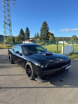 Dodge Challenger 6.4 Shaker - 2