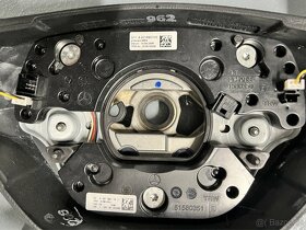 Volant Mercedes Benz - 2