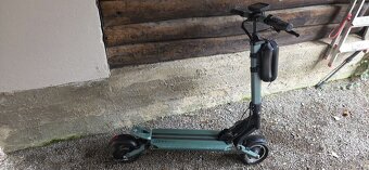 Elektrická koloběžka Vsett 8 - 2