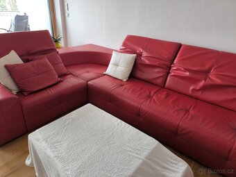 Kožená sedačka s taburetem - 2