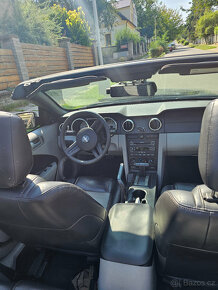 Ford Mustang  cabrio California GT - 2