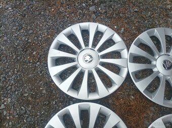 POKLICE ŠKODA 15" - 2