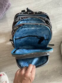 Prodám školní batoh pro první stupeň zn. Bagmaster - 2