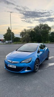 Opel Astra J GTC OPC - 2