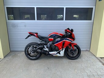 Honda CBR 1000 RR Fireblade - 2