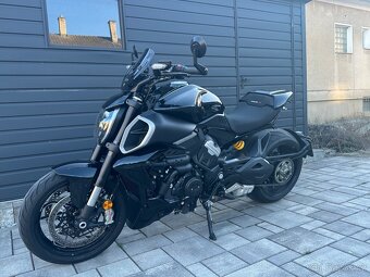 Ducati Diavel V4 - 2