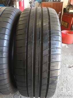 2xletní pneu 225/55/18.Goodyear. - 2