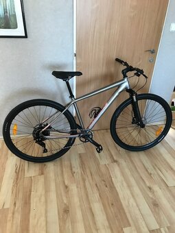 Dámské městské kolo CANNONDALE - 2