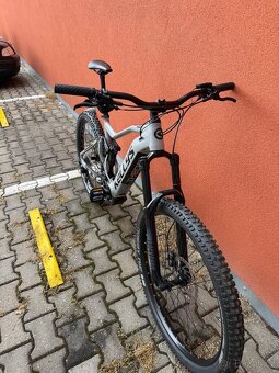 Kellys Theos i50 630wh vel.L - 2