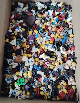 MIX LEGO PANÁČKŮ - 2