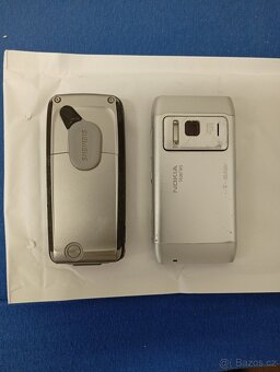 Nokia N8 Siemens M75 - 2