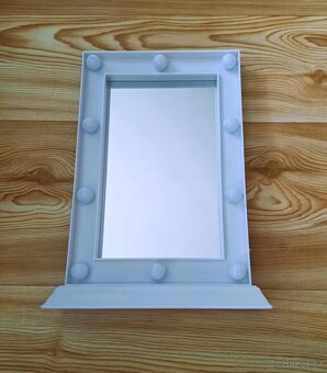 Zrcadlo s LED osvětlením - 2
