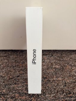 Novy Apple iPhone 16 Pro 128gb Black. 2 roky zaruka Datart. - 2