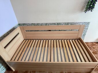 Vyvýšená postel s úložným prostorem - 2