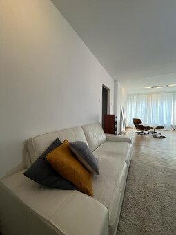 Stylová sedačka KIVIK – pravá kůže, bílá - 2