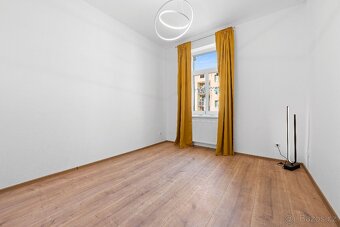 LUXUSNÍ NOVÝ Byt 2kk 50m2 Židlochovice-centrum; 3 metrové st - 2