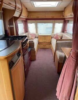Anglický karavan Swift Signature - 2