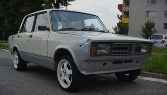 LADA 2105 HOBBY - 2