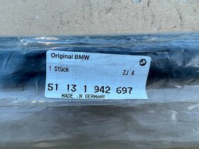 BMW e30 Coupe Levá zadní lišta NOVÁ 1942697 - 2