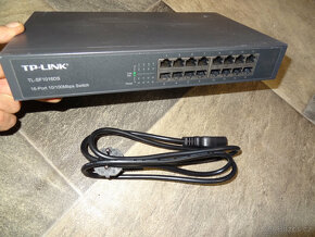 16 portovy LAN switch TP-Link TL-SF1016D - 2