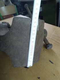 Kovářský svěrák - 2