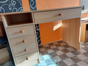 Psací stůl s židlí - 2