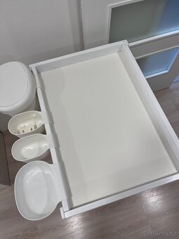 Přebalovaví pult - 2