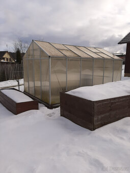 Skleník z polykarbonátu - 2