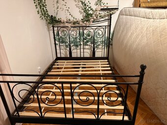 Kovová postel Ikea - 2